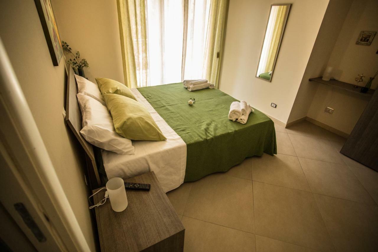 Meridiana B&B Мілаццо Екстер'єр фото
